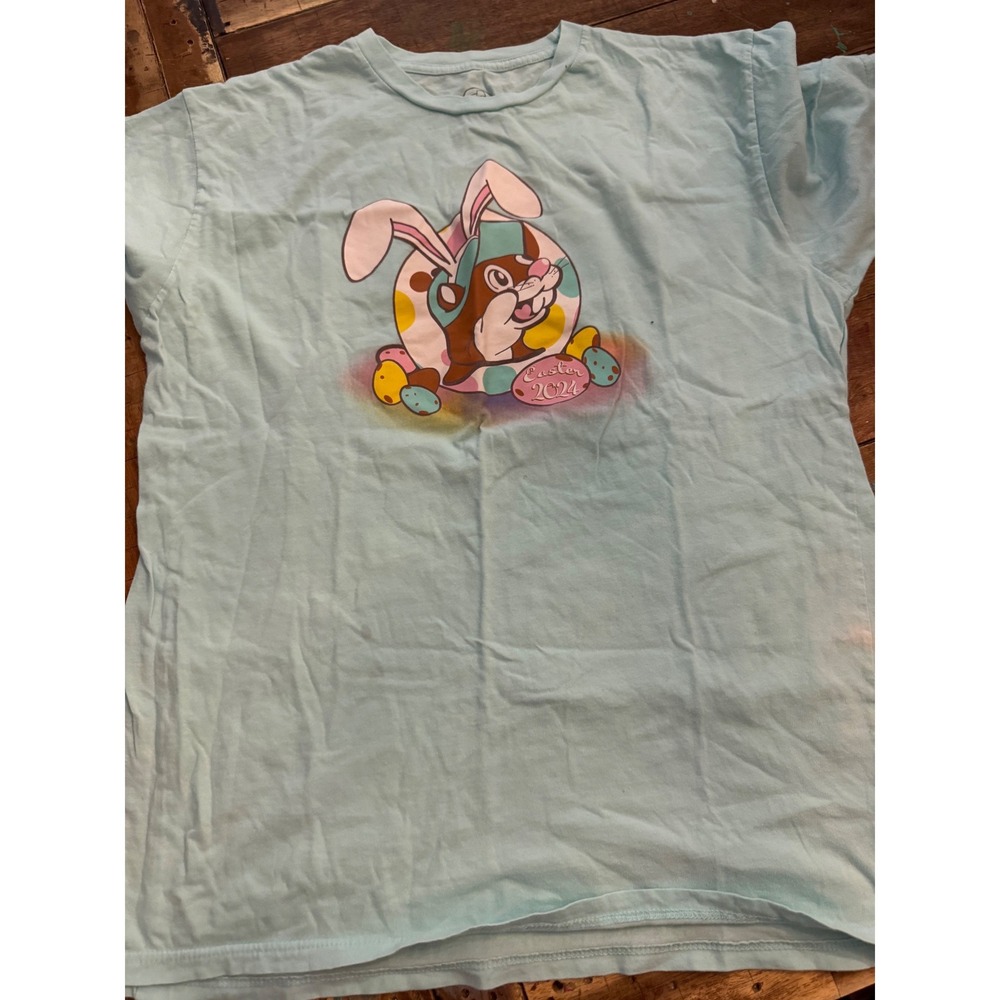 Buc-ee's Easter 2024 Every Bunny Needs Some Bunny Light Blue Graphic Tee Large
